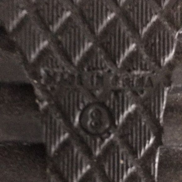 Silver & Black Wedge Slip-On : Size 8 - Picture 5 of 10